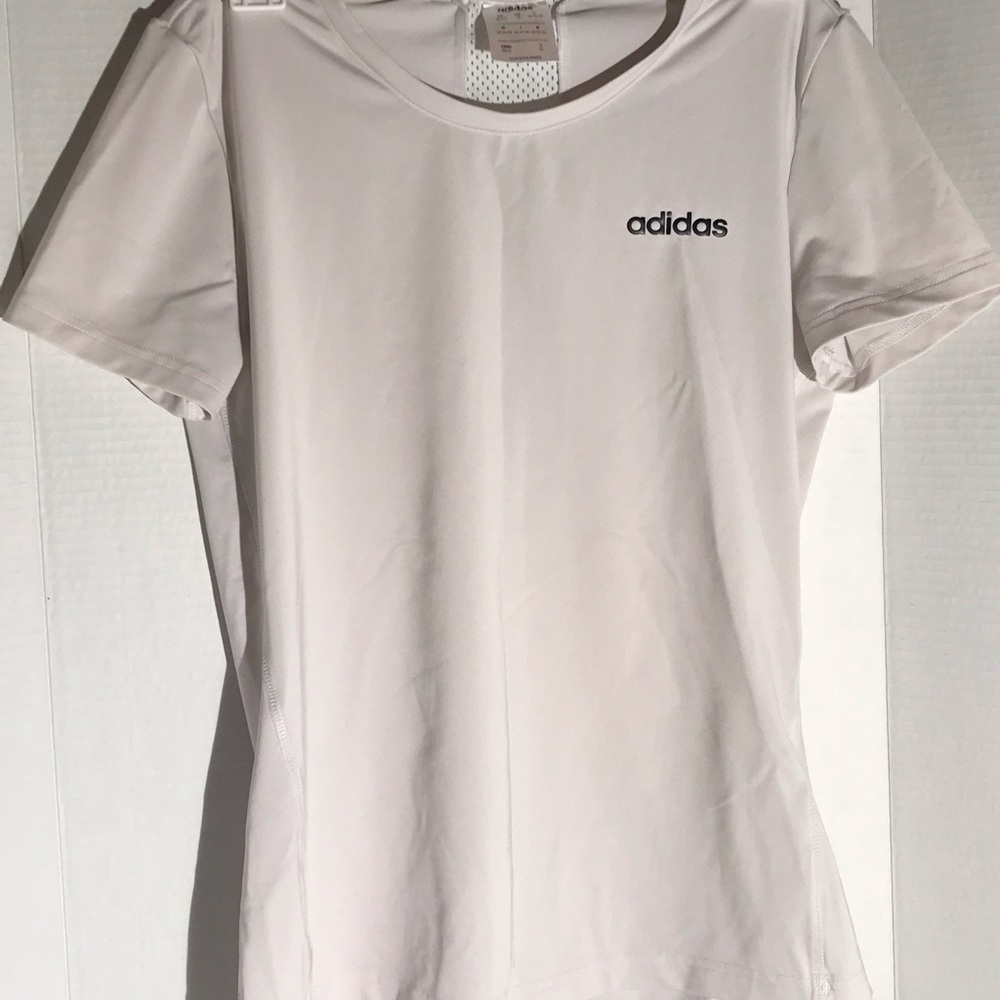 Adidas Women’s Athletic T-Shirt. Size XS- Solid White